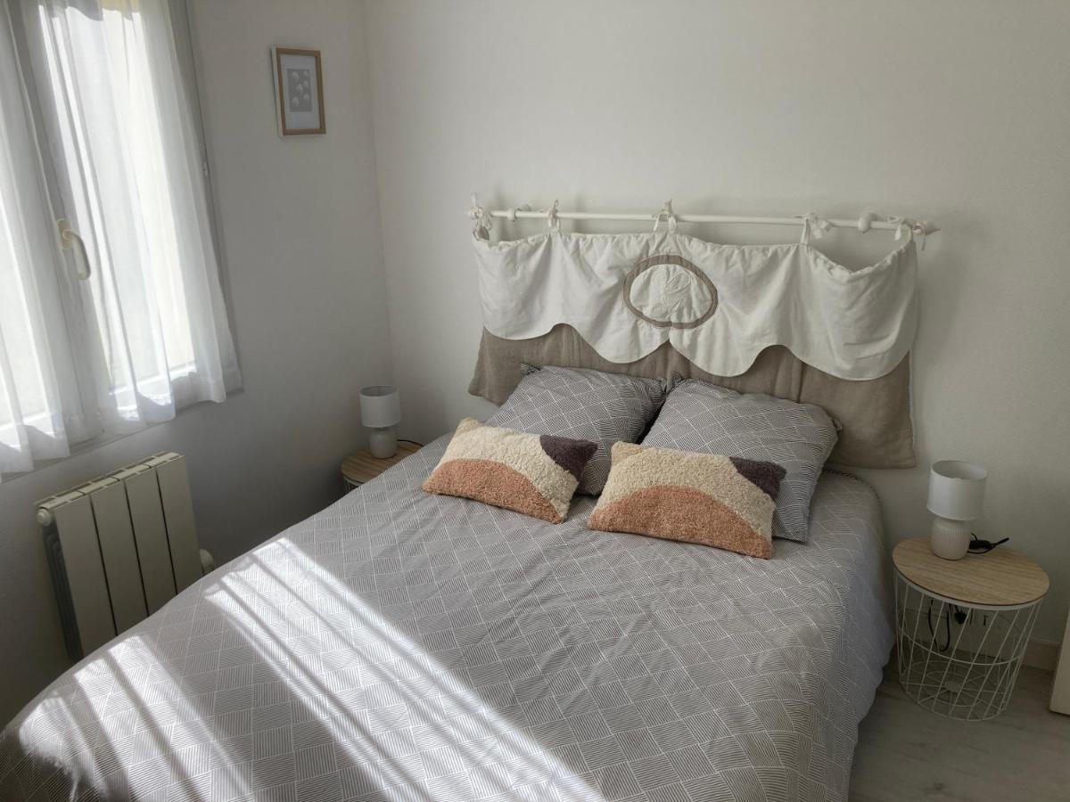 Maison Familiale Dans Une Rue Paisible Gouville-sur-Mer Ngoại thất bức ảnh