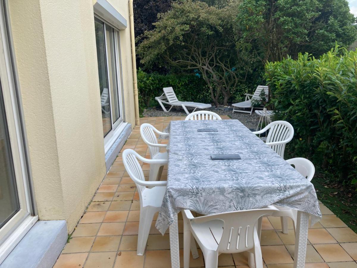 Maison Familiale Dans Une Rue Paisible Gouville-sur-Mer Ngoại thất bức ảnh